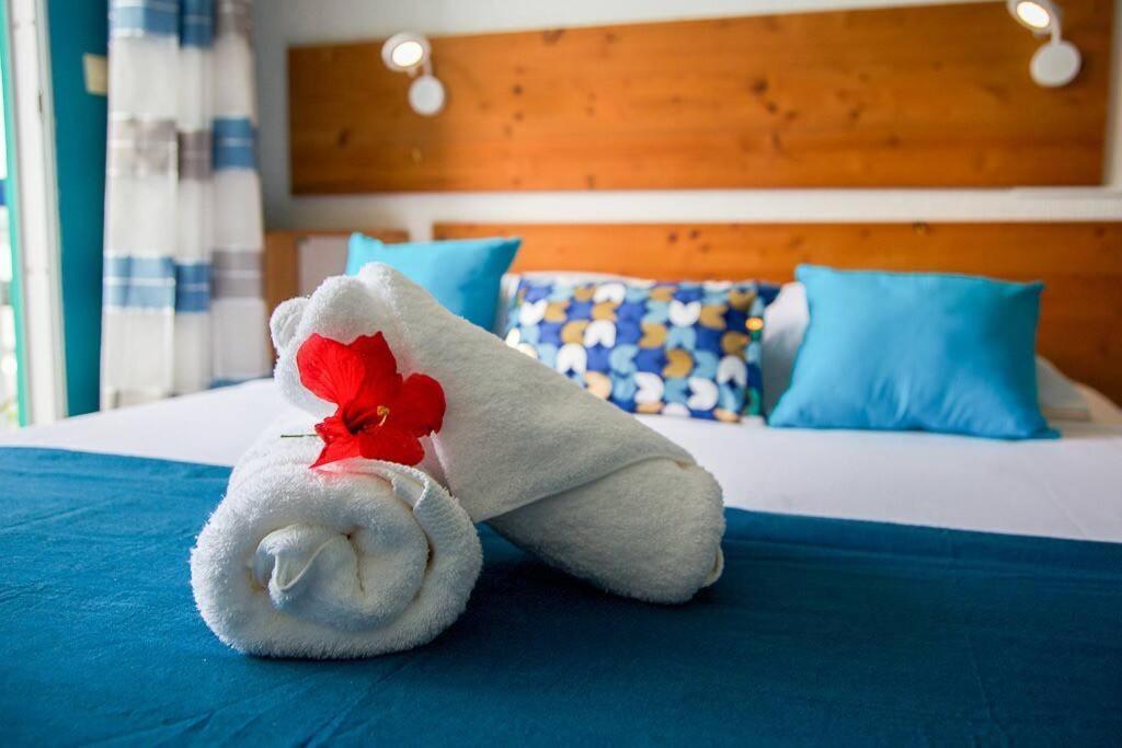 Le Calypso, Beachside Heaven เลอโกซิเยร์ ภายนอก รูปภาพ